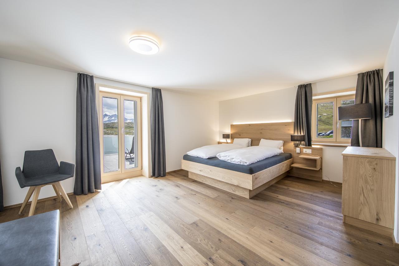Hotel Grimsel Passhoehe Обервальд Екстер'єр фото